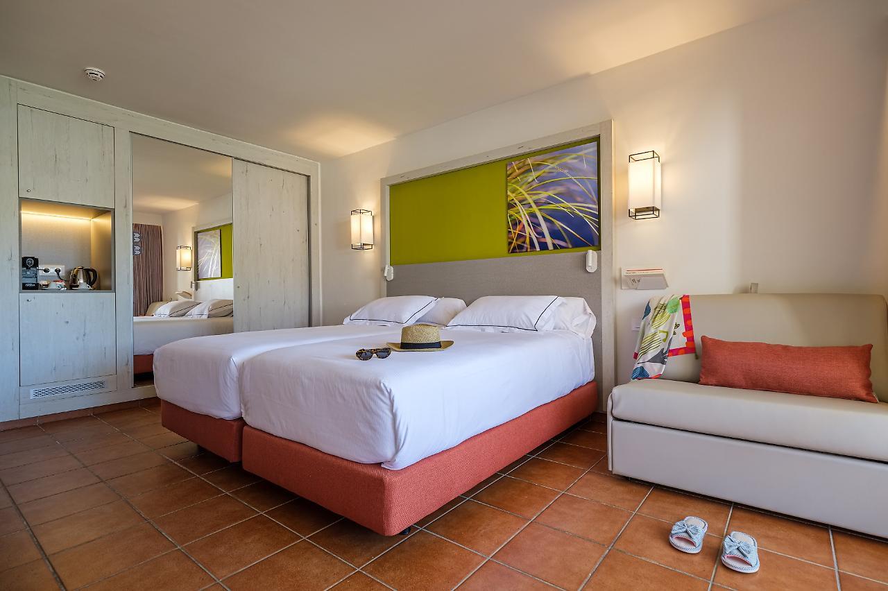 Oassium Hotel At Estival Park La Pineda Kültér fotó